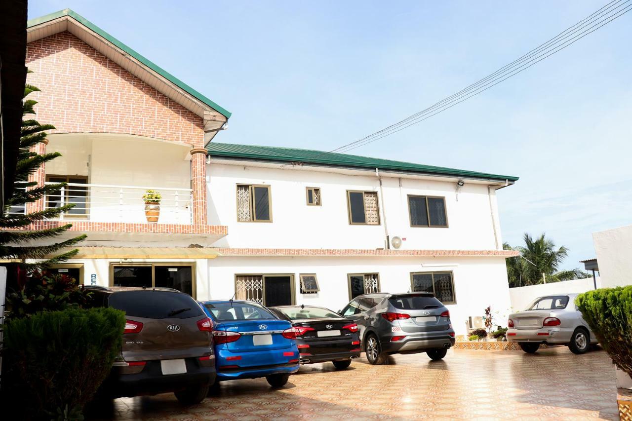 Bonsukoda Lodge Madina Exterior foto